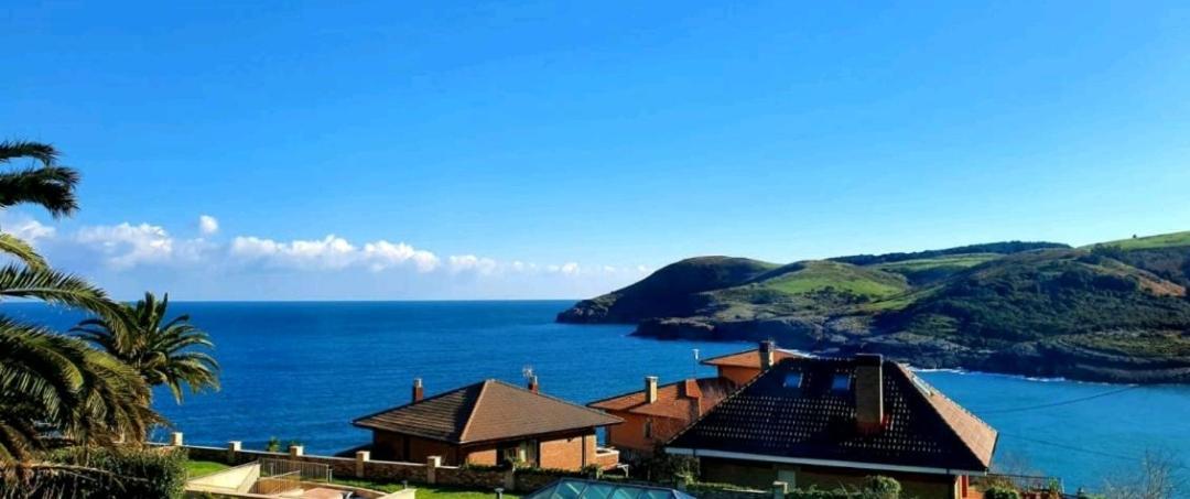 Villa Vistas Al Mar, Urbanizacion Privada Con Piscina De Agua Salada Ajo Eksteriør billede